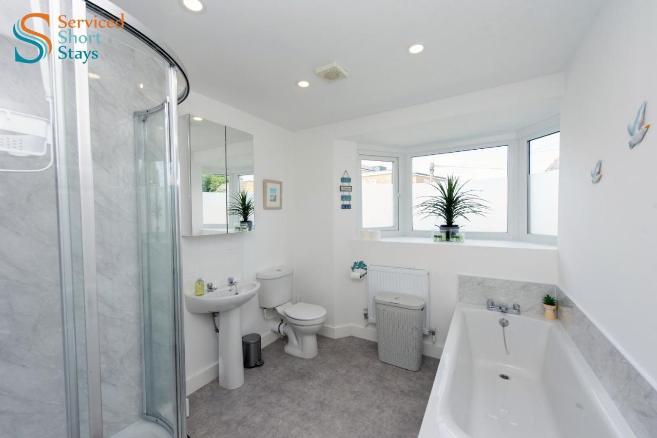 Bella, Two Bedroom Apartment Close To The Beach Margate Exterior photo